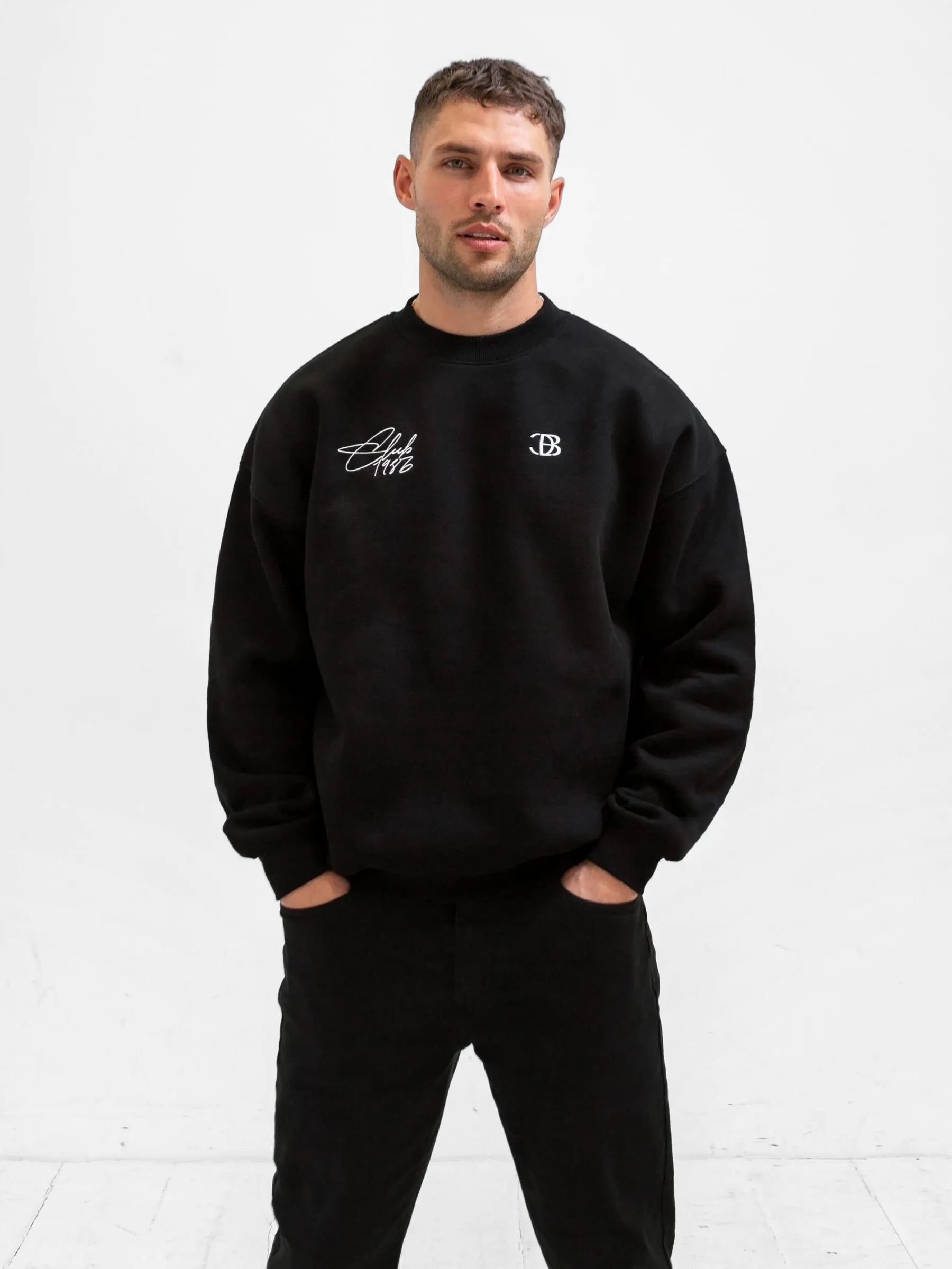 Club Relaxed Jumper - Black