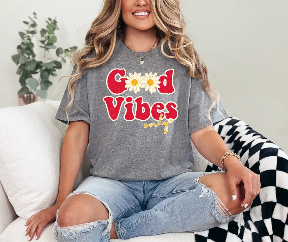 Retro Red & Gold Good Vibes Only Grey Tee