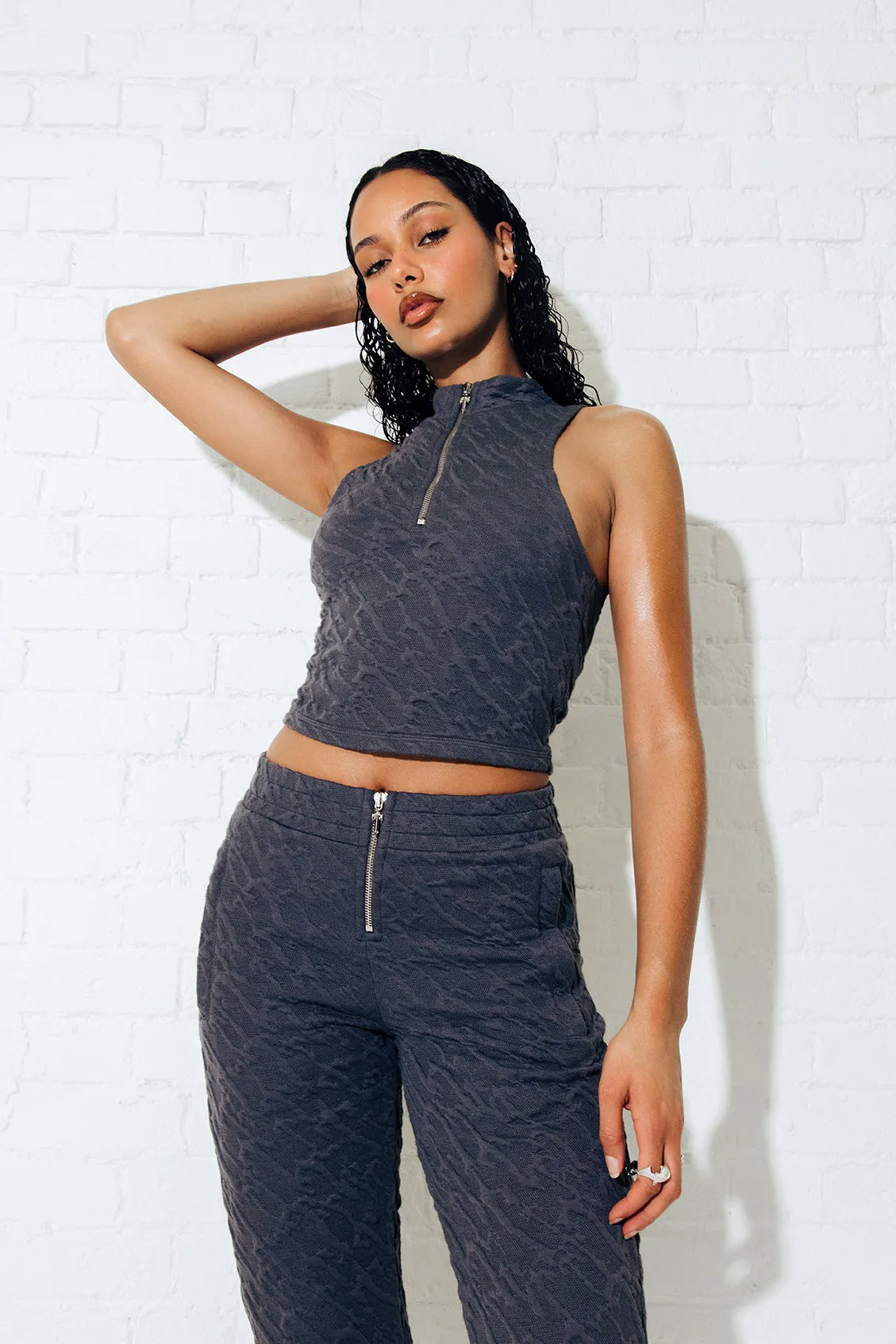 Women's Jacquard Fitted Zip Crop Top - Grey